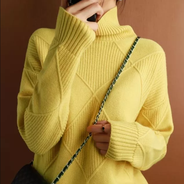 Valenzora Hannover - Loose roll-neck cardigan