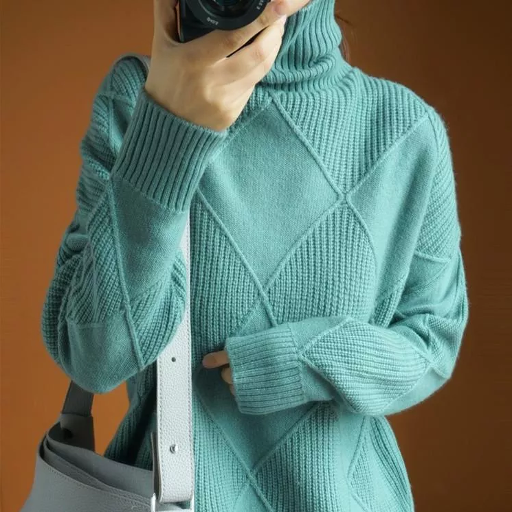 Valenzora Hannover - Loose roll-neck cardigan