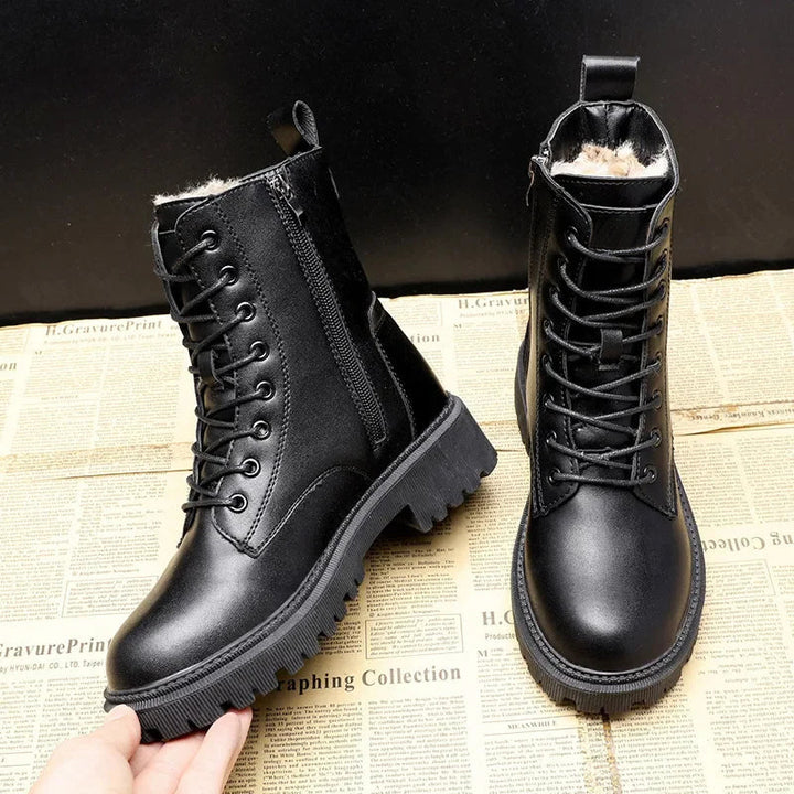Valenzora Delphine – Winter boots in black leather