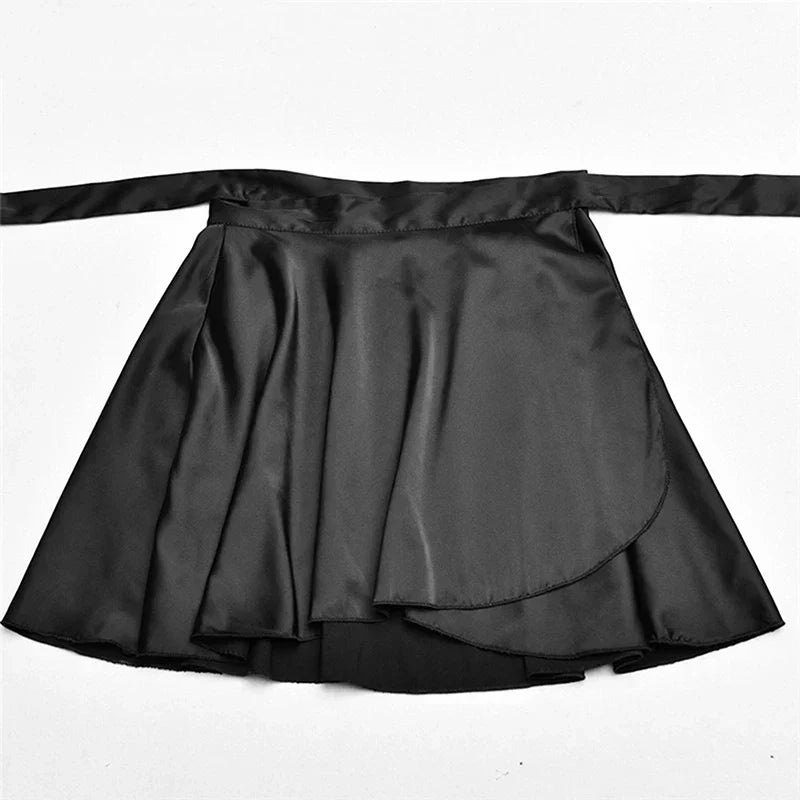 Valenzora | Silky blouse and skirt set with tie belt