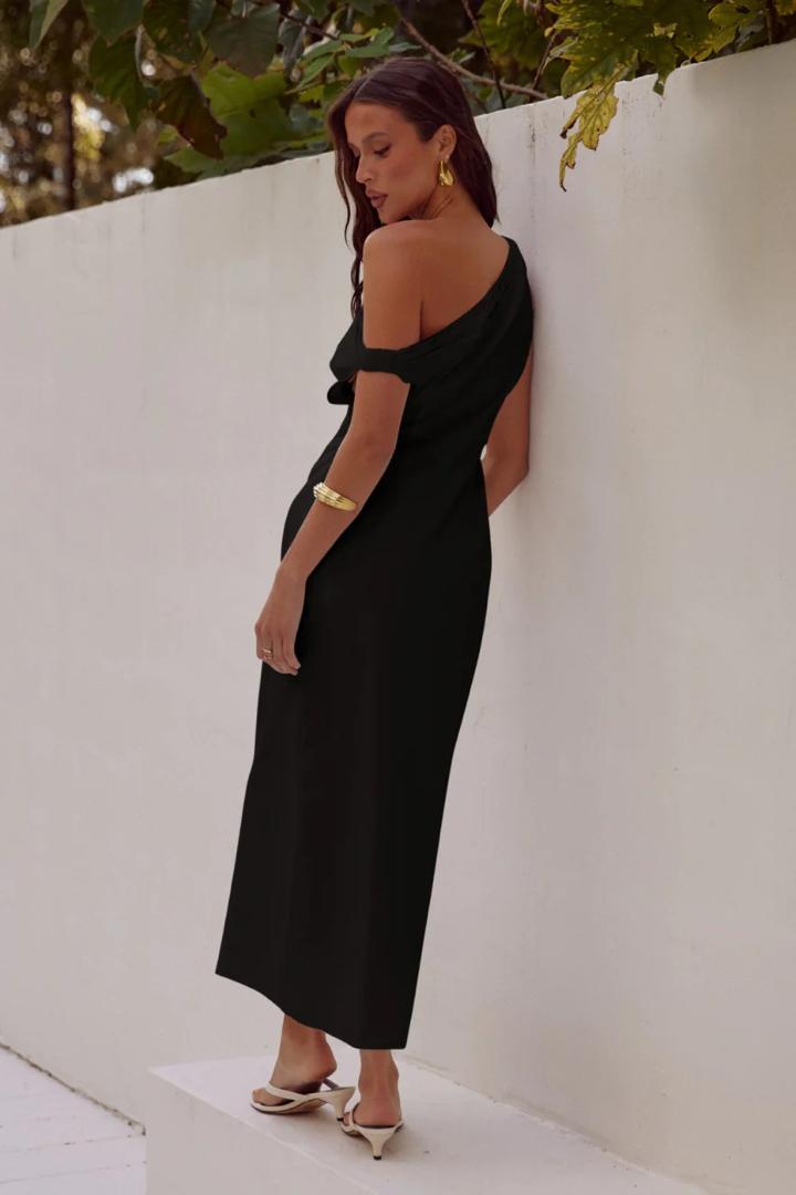 Linen dress with slanted shoulders