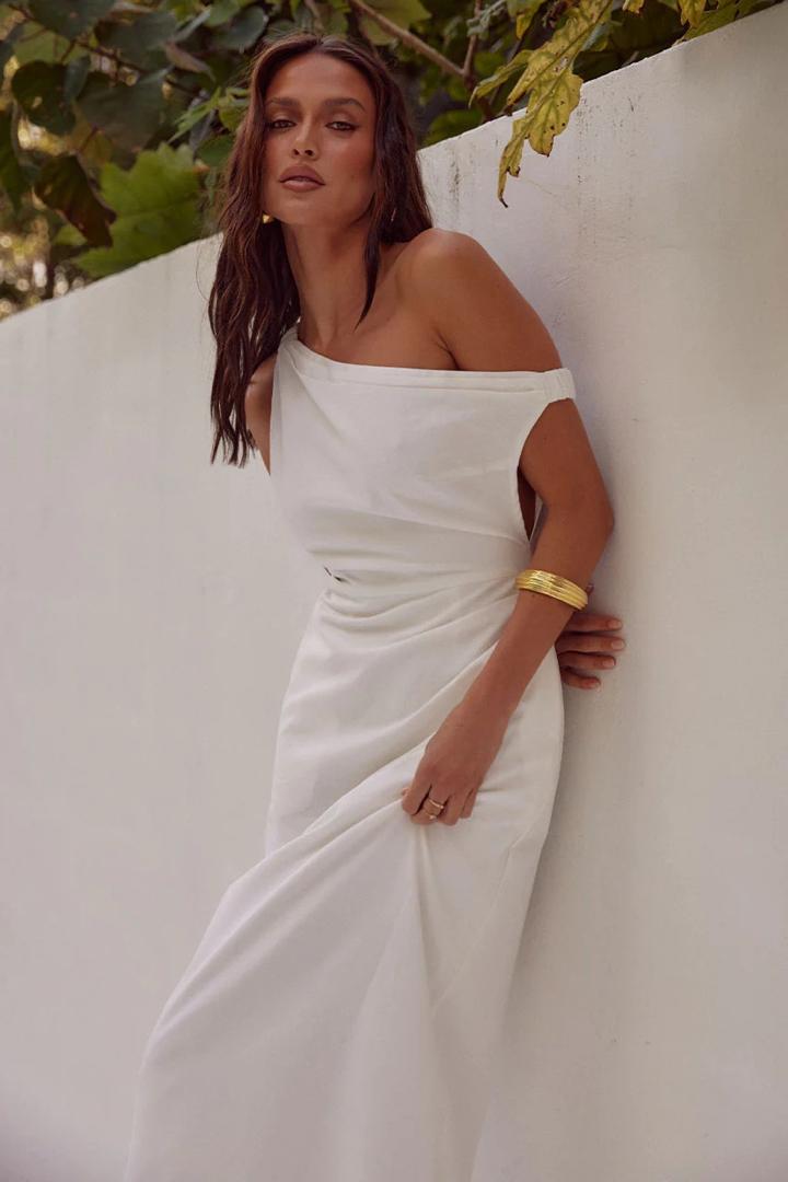Linen dress with slanted shoulders