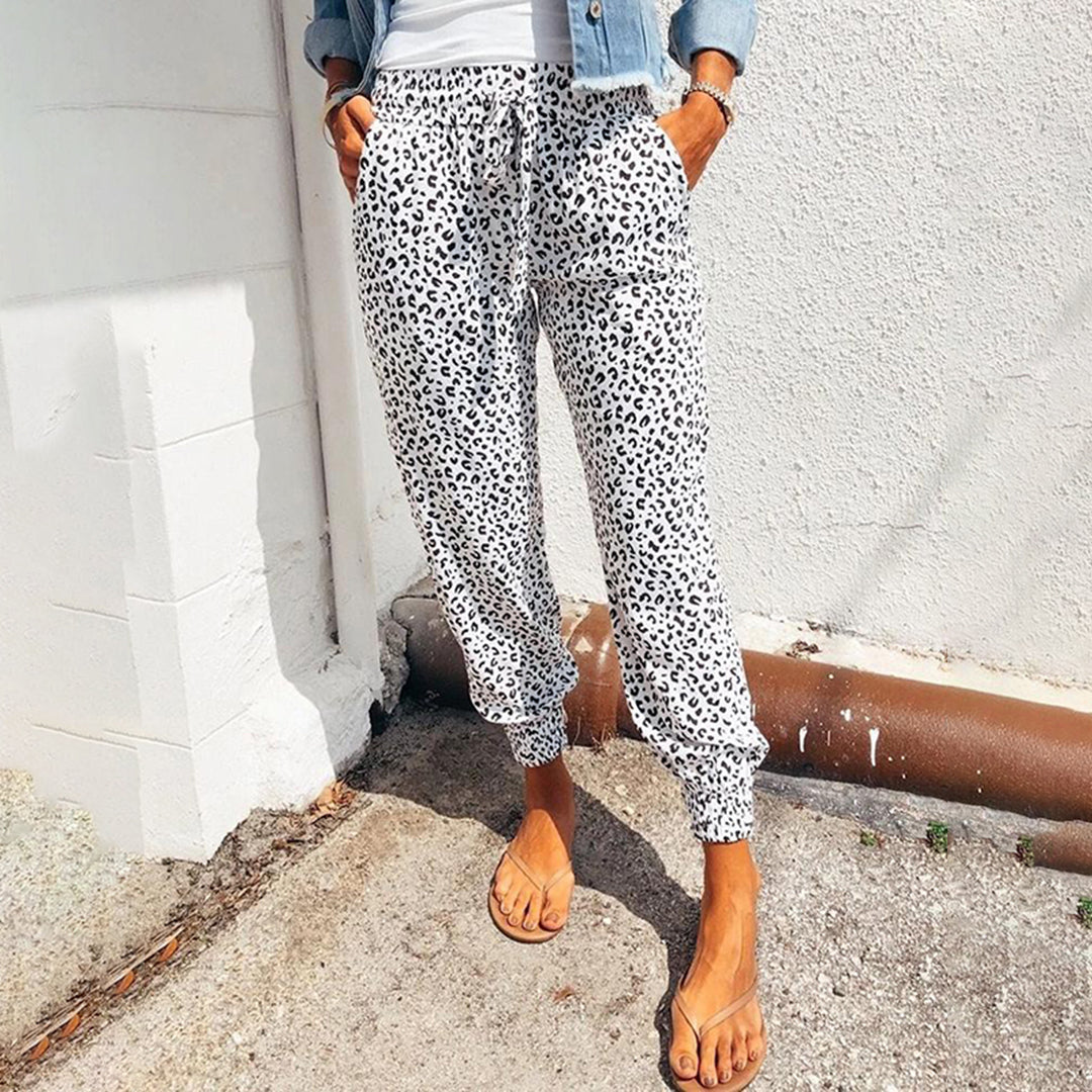 Valenzora | Stylish leopard print trousers for women