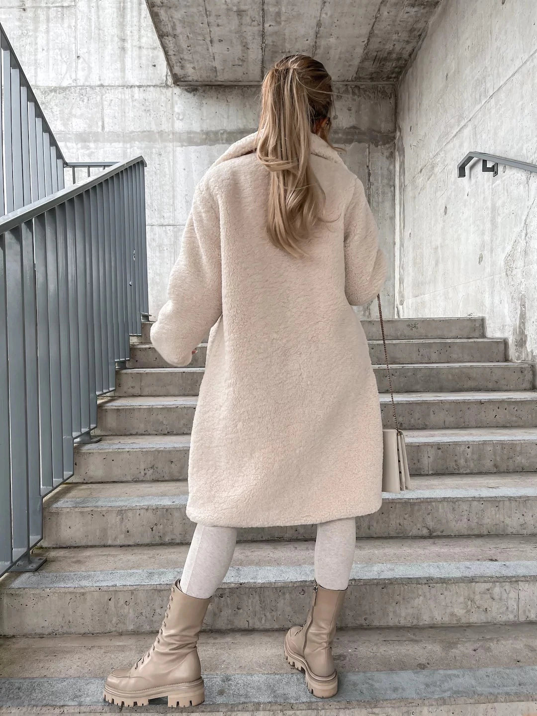 Winter coat made of fine wool