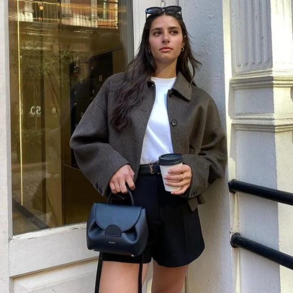 Valenzora | Single-breasted, relaxed fit, short wool coat, wool trench coat for women