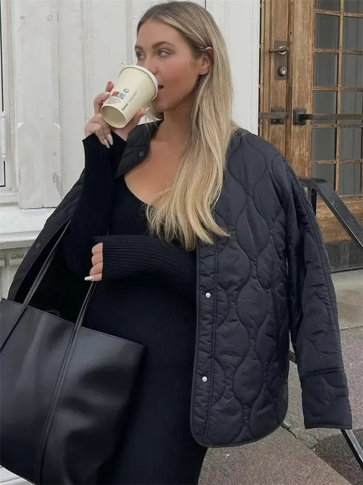 Valenzora – Übergroße Steppjacke mit Taschen