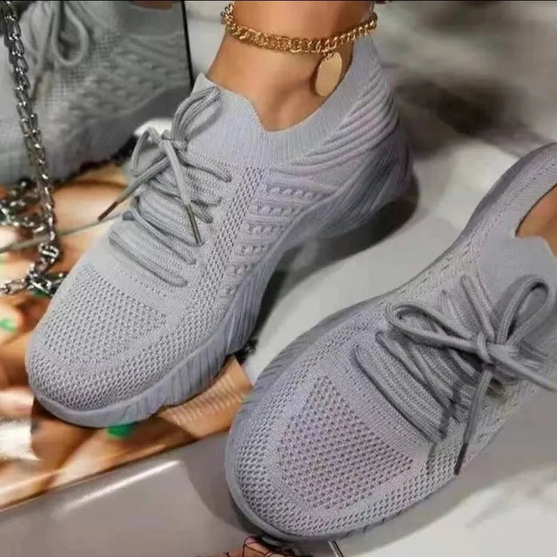 Damen Schnür-Sneaker aus atmungsaktivem Mesh