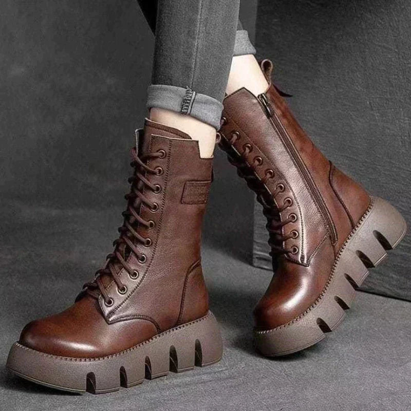 Valenzora – Stylish boots with a high sole