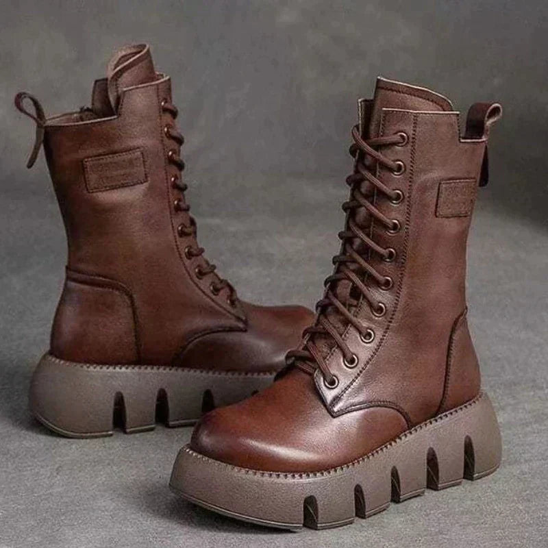 Valenzora – Stylish boots with a high sole