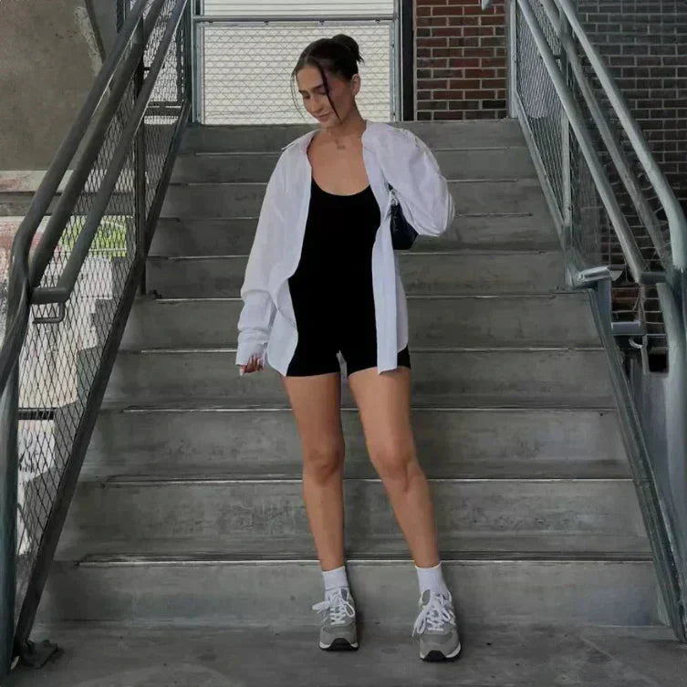Valenzora | Ärmelloser Scrunch Bum kurzer Jumpsuit Jumpsuit Fitnesskleidung