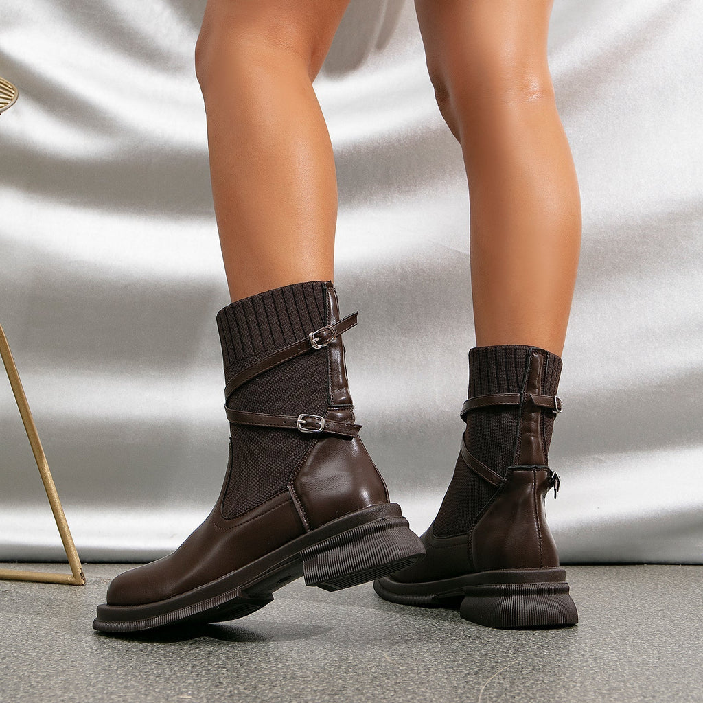 Valenzora | Elegant brown ankle boots with wrap straps