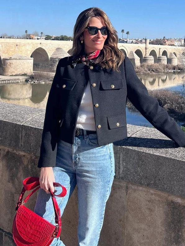 Valenzora – Trendiger Kurzblazer mit Knöpfen
