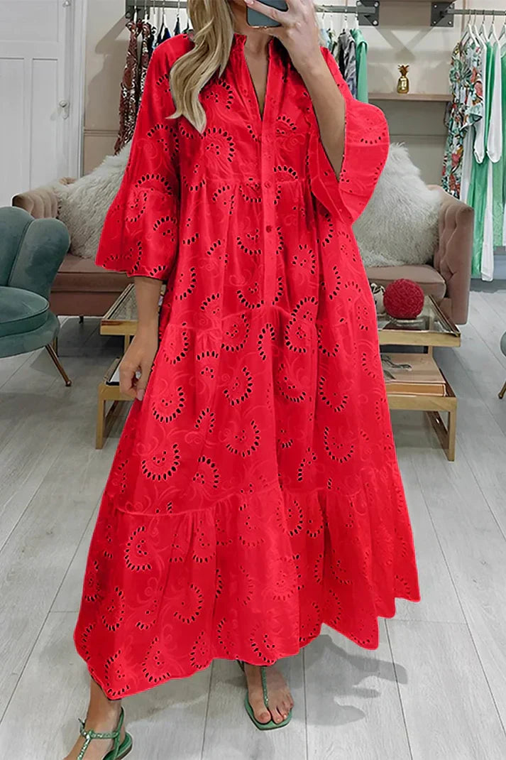 Valenzora | Elegant dress with eyelet embroidery