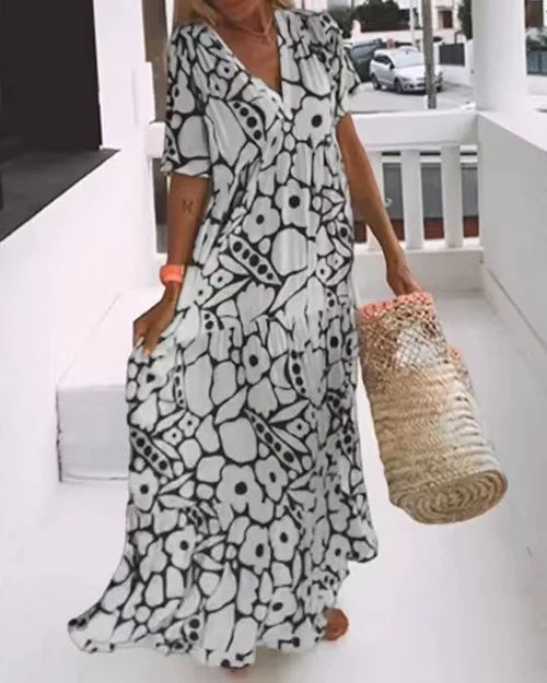 Sommerliches neues bedrucktes Kurzarmkleid