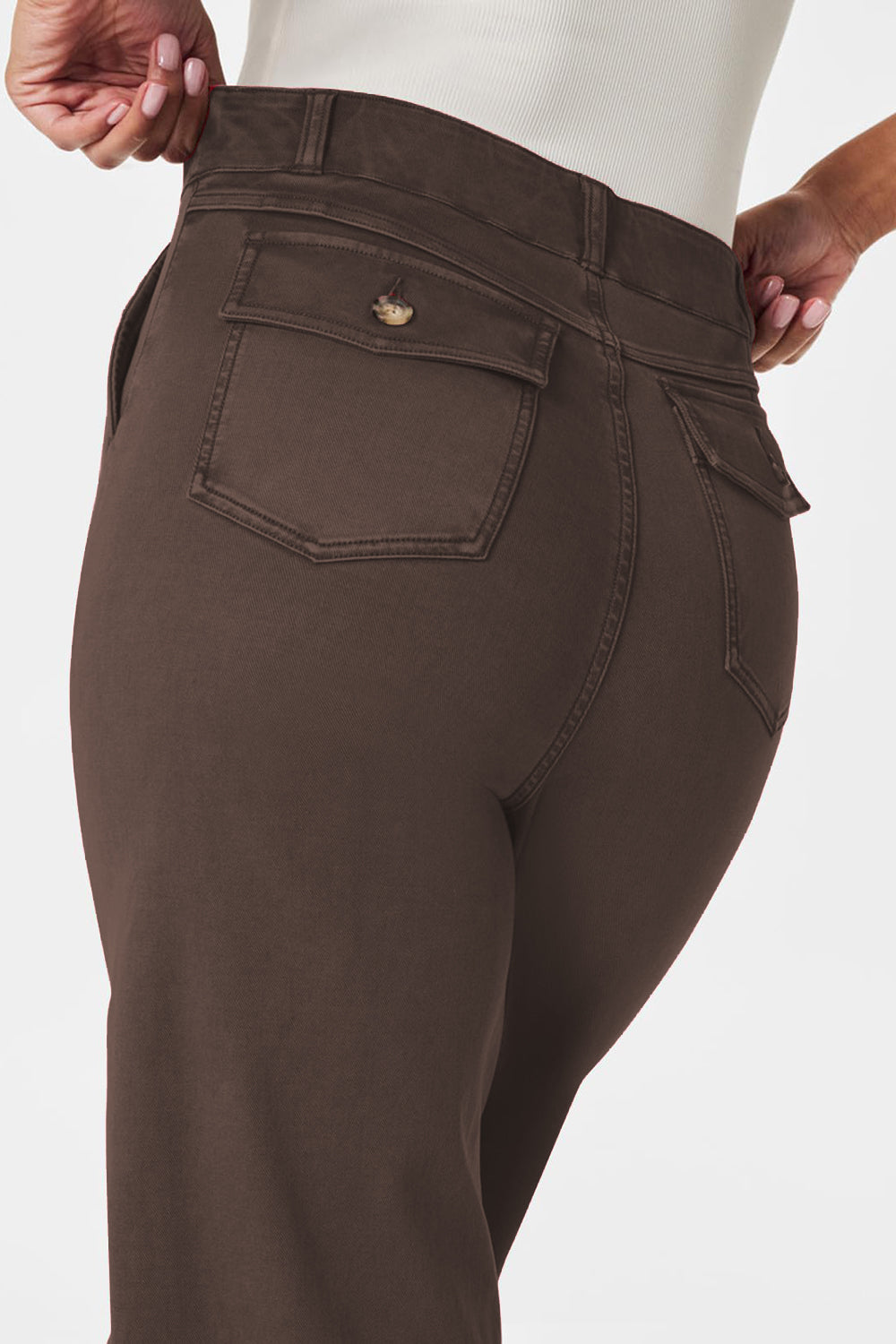 Valenzora | High-Waist Jeans mit Taschen: Klassisch, elegant und vielseitig