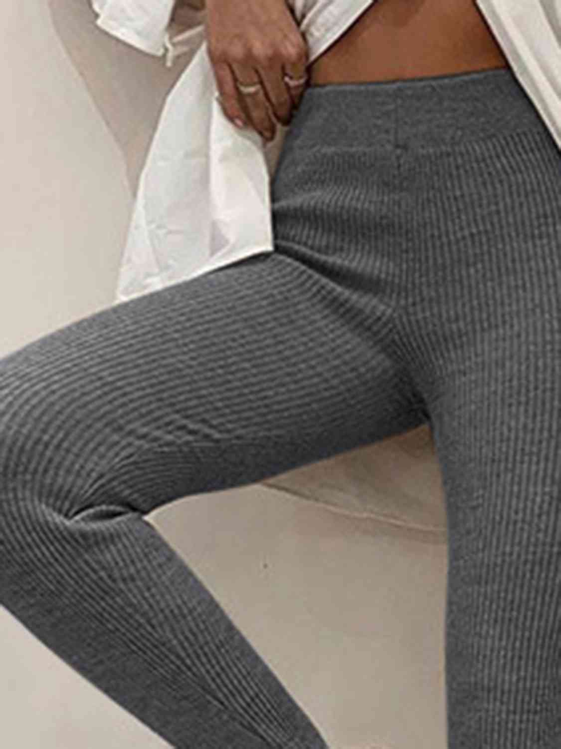 Valenzora | Ribbed Mid-Waist Leggings