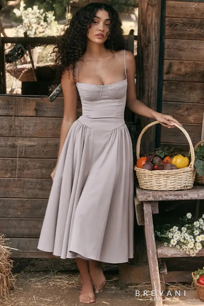 Midikleid im Korsett-Stil