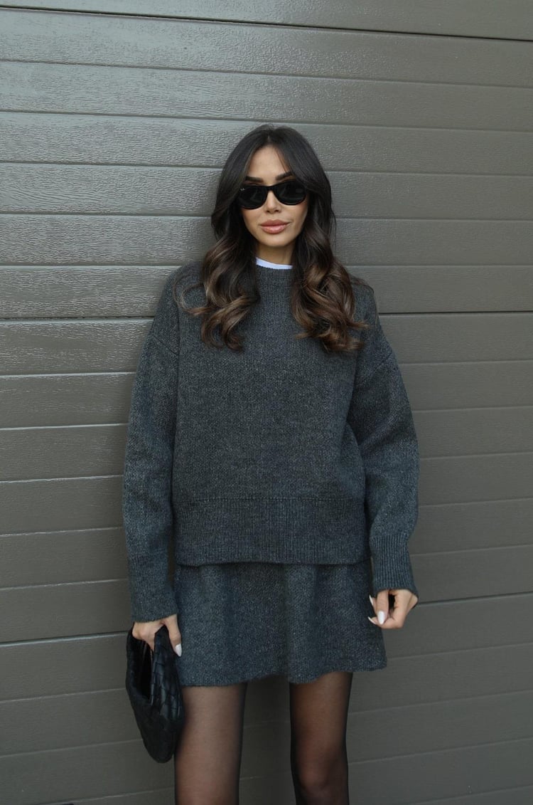 Valenzora | 1-piece knitwear set - women's sweater and skirt with a relaxed fit