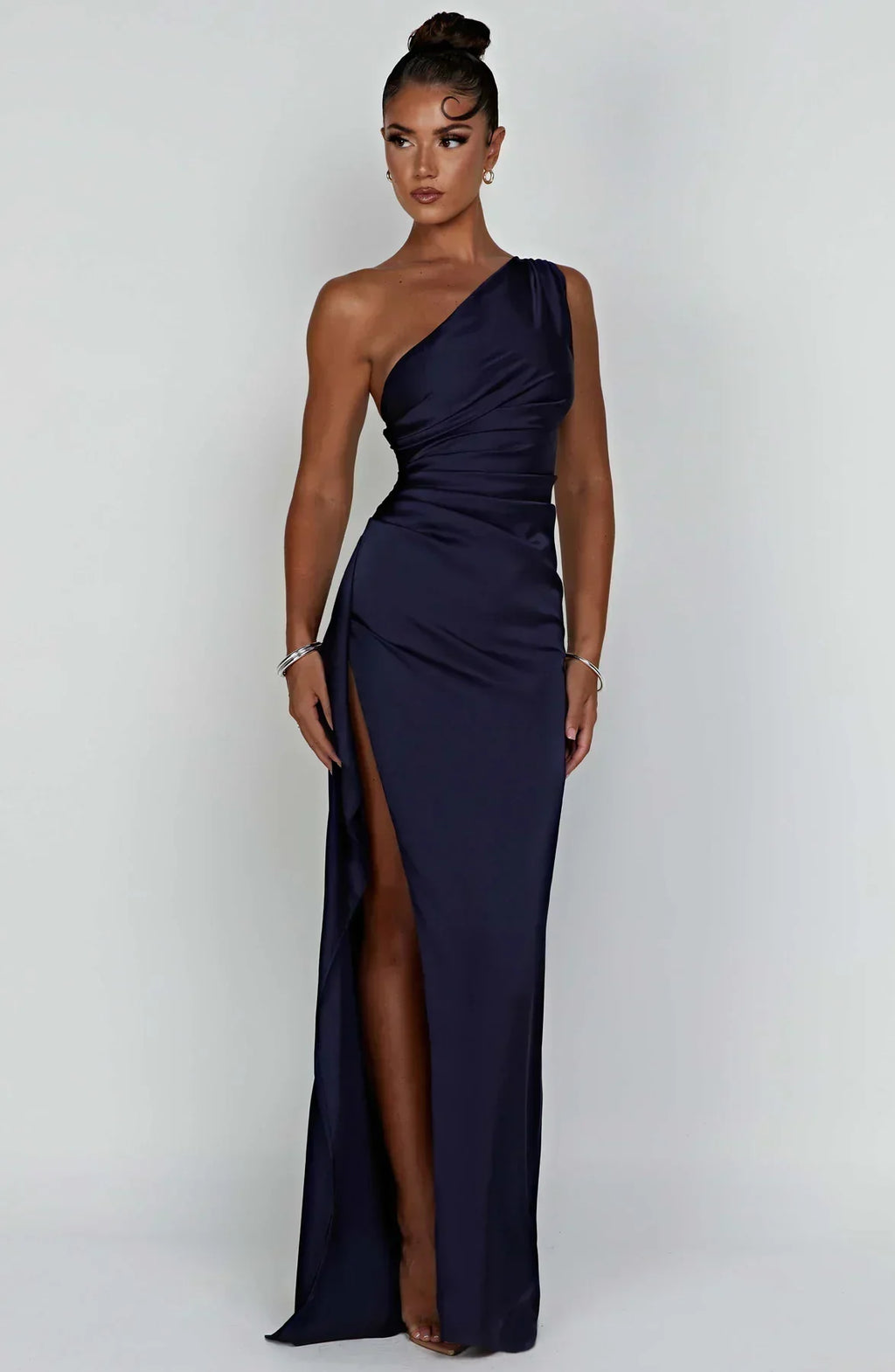 Valenzora | Elegant One Shoulder Satin Split Dress