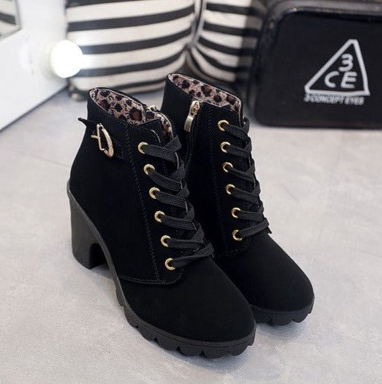 Ava - Lace-up ankle boots to spice up your autumn outfit