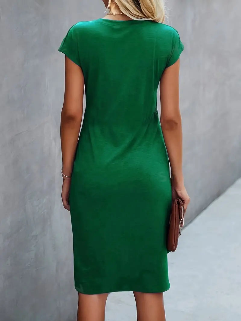 Valenzora | Stilvolles, figurbetontes Kleid mit Rundhalsausschnitt