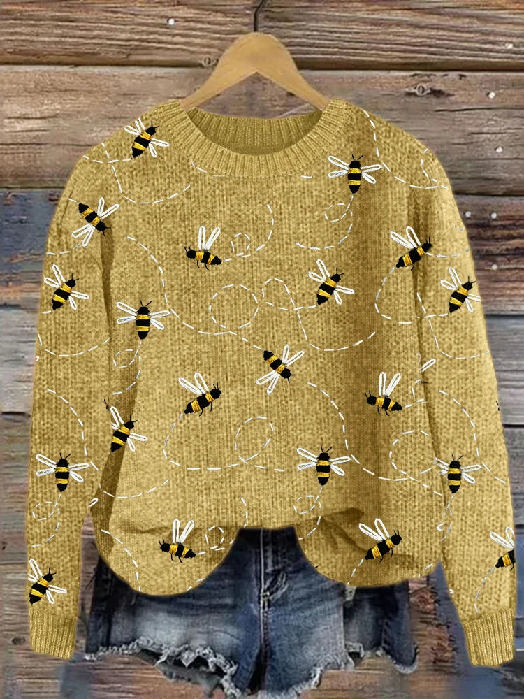 Valenzora | Charming knitted sweater with bee embroidery