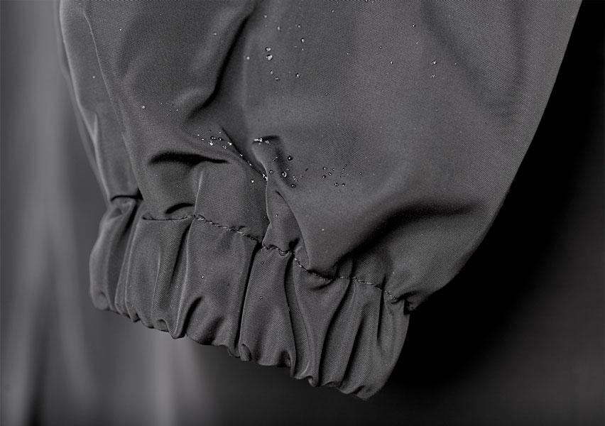 Valenzora | Übergroße Regenjacke