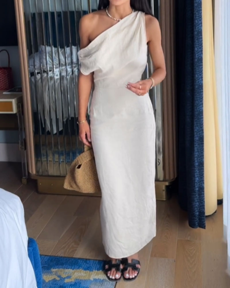 Linen dress with slanted shoulders