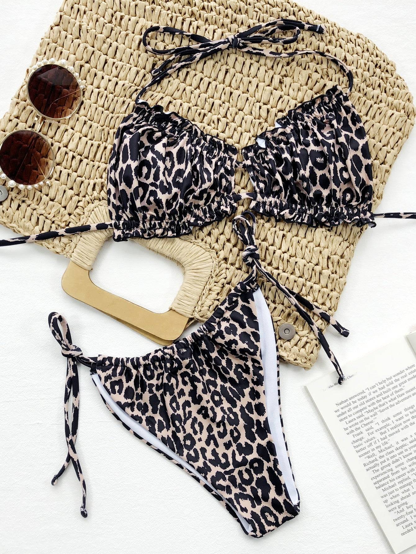 Valenzora | Ruffled halterneck bikini set