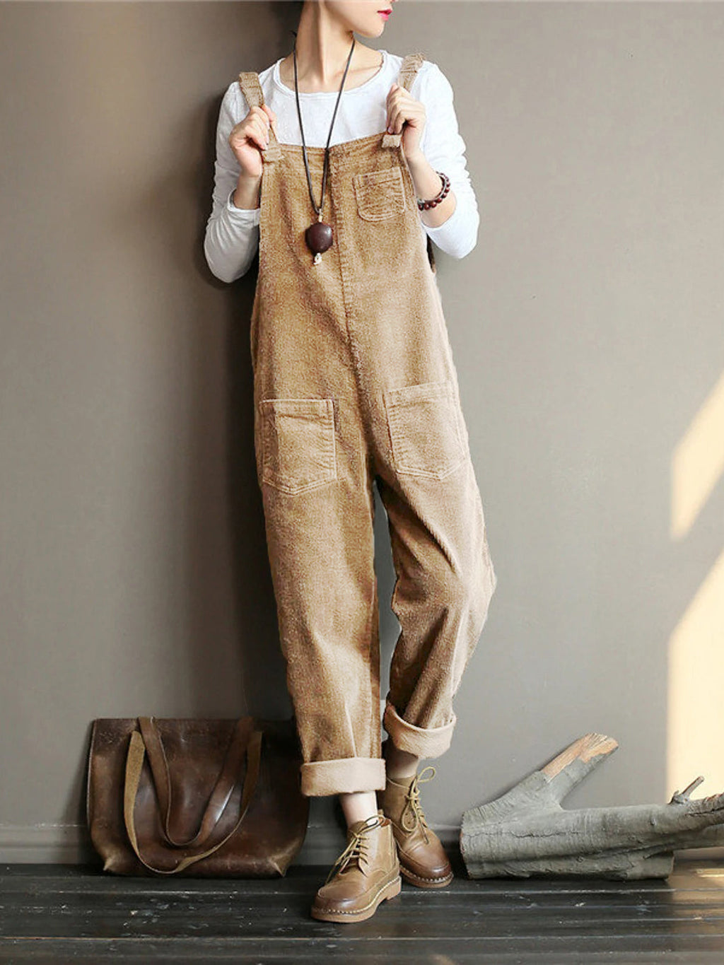 Valenzora | Velvet jumpsuit with wide legs | Stylish and comfortable design