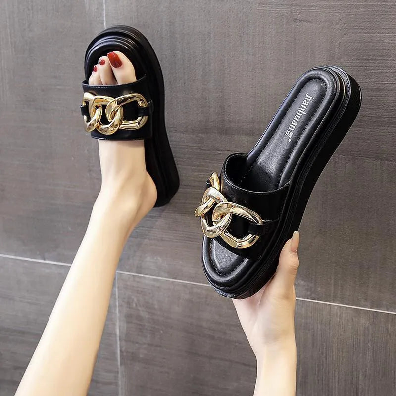 Valenzora | Sandals women with platform and golden chain