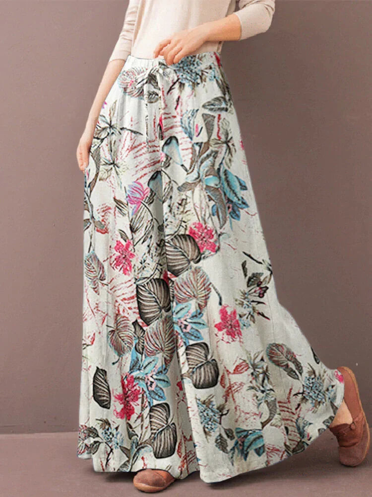 Valenzora | Chic, relaxed trousers with a floral pattern