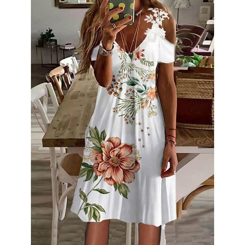 Valenzora | Dress with stylish design