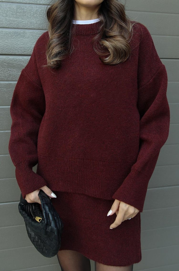 Valenzora | 1-piece knitwear set - women's sweater and skirt with a relaxed fit