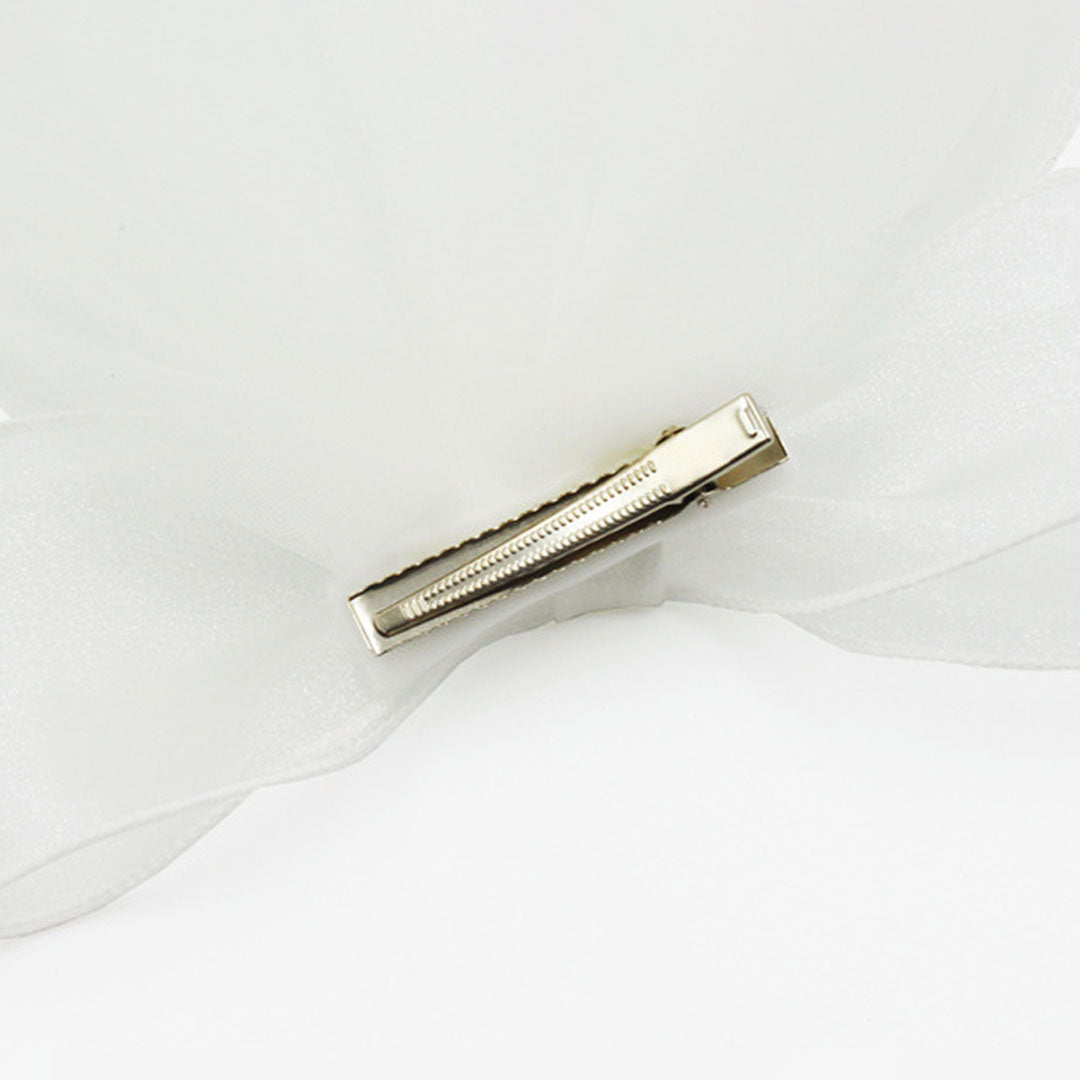 Valenzora | Bride-to-Be Short Ethereal Soft Tulle Polished Wavy Mesh Veil