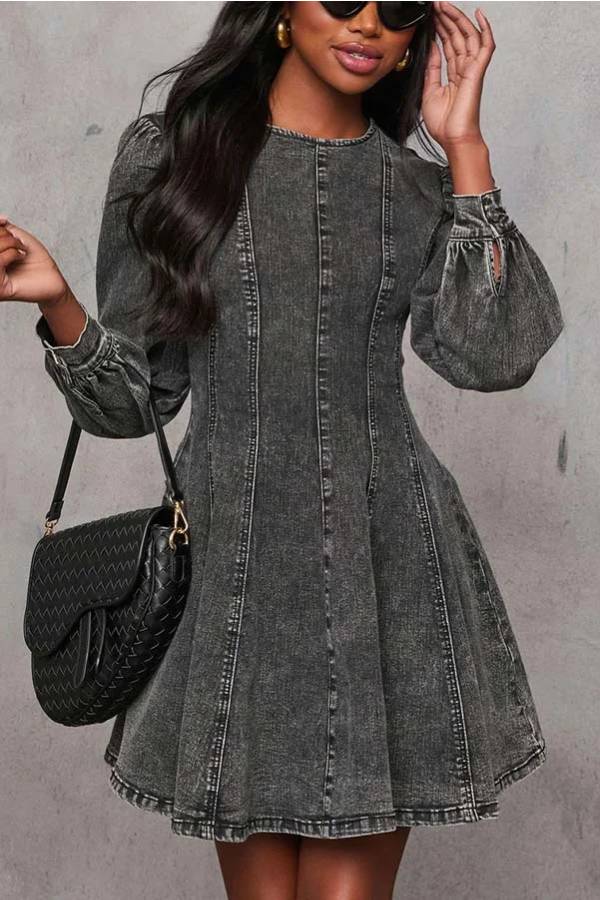 Valenzora | Fade Into You Denim Princess Line Mini-Stretchkleid mit ausgestelltem Rock und Reißverschluss hinten