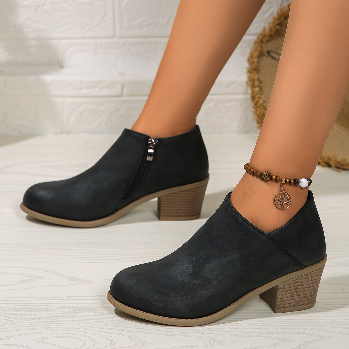 Valenzora | Stiefeletten - Bequeme Damenstiefel mit Blockabsatz und Reißverschluss