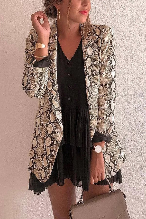 Valenzora | Charmer snake pattern lapel loose blazer
