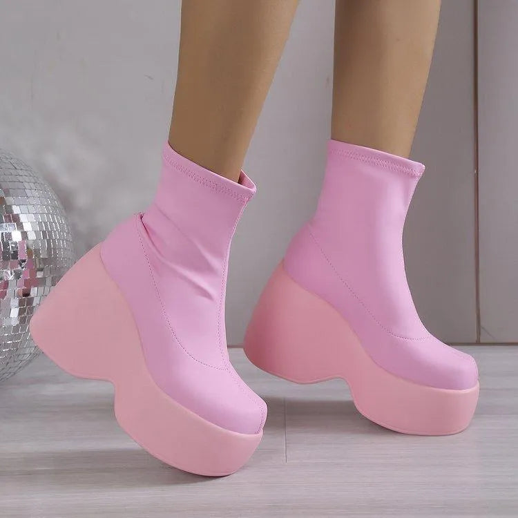 Valenzora | Chelsea Boot mit elastischem Keilabsatz aus Leder