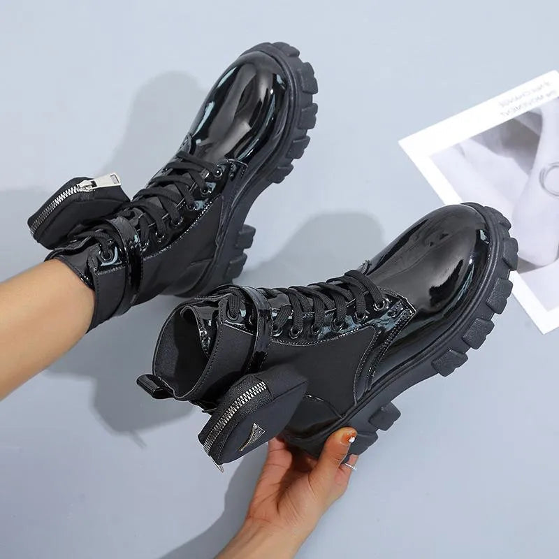 Valenzora | Boots with a platform up to the calf