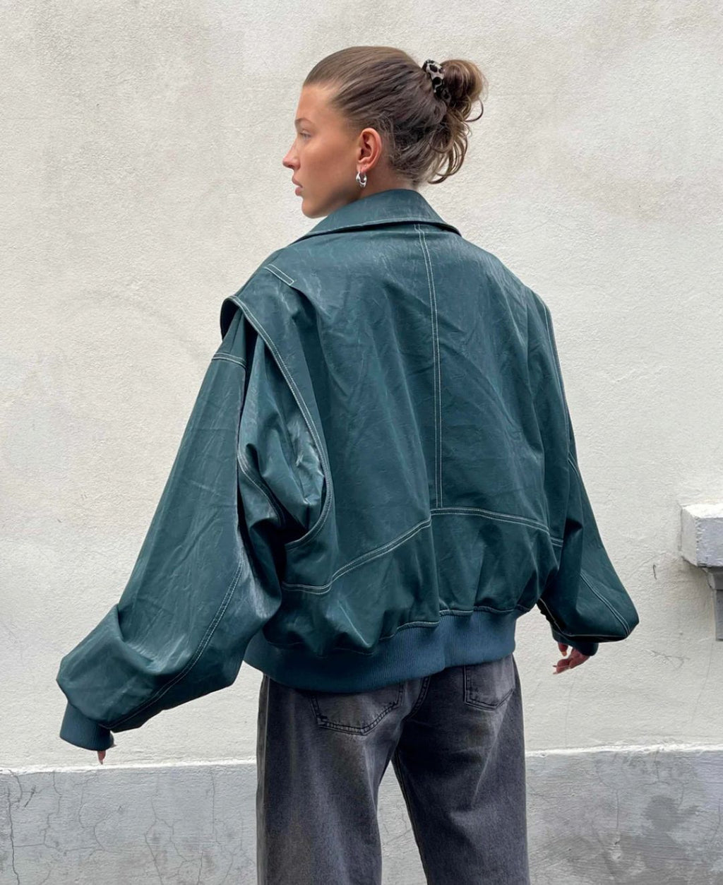Valenzora | Vintage-style leather bomber jacket
