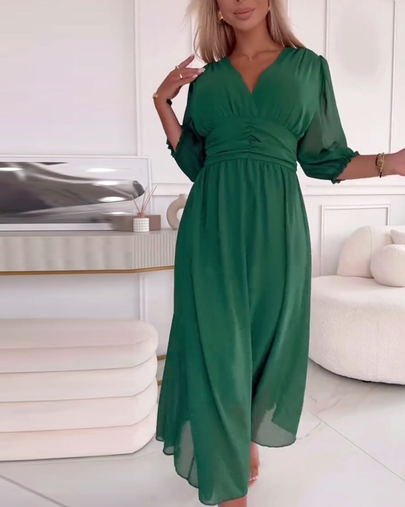 Valenzora | Solid-color fitted dress with V-neck