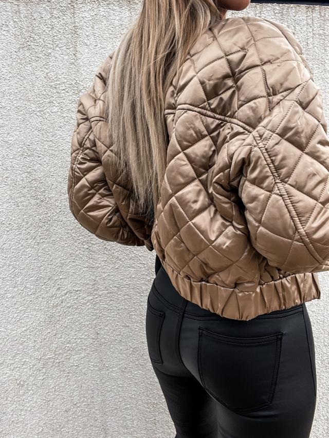 Valenzora | Quilted short puffer jacket