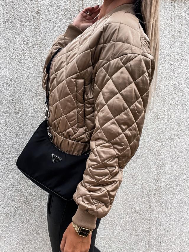 Valenzora | Quilted short puffer jacket