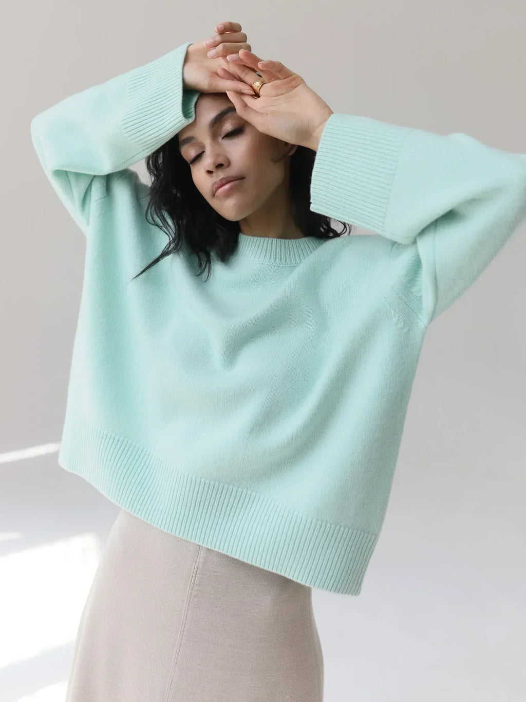 Valenzora | Women's round neck sweater
