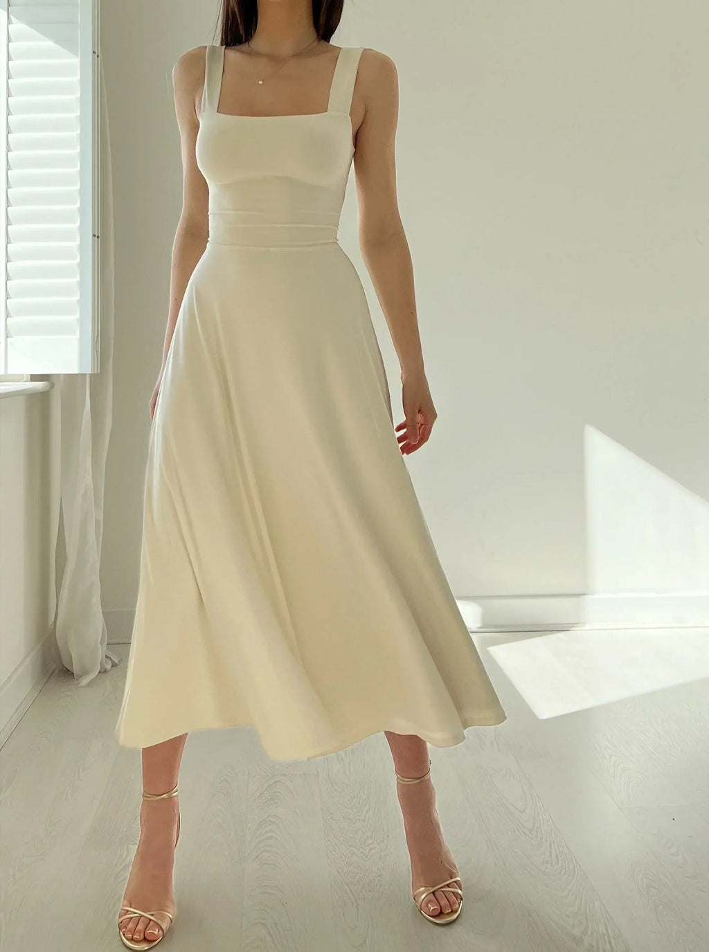 Valenzora | Thick Strap Midi Dress