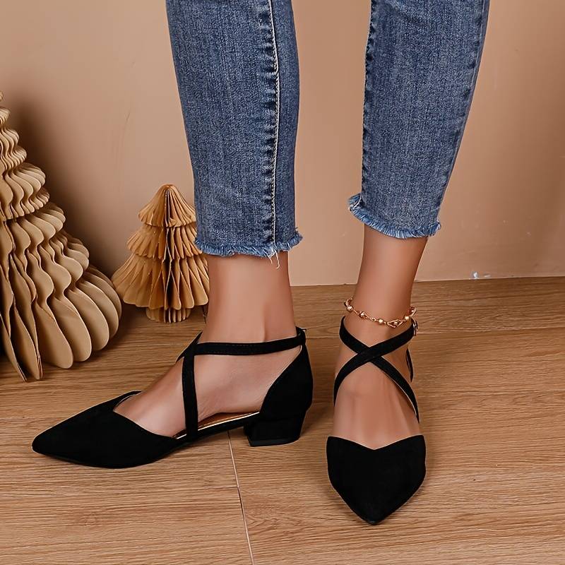 Valenzora | Fashionable flat sandals with pointed toe