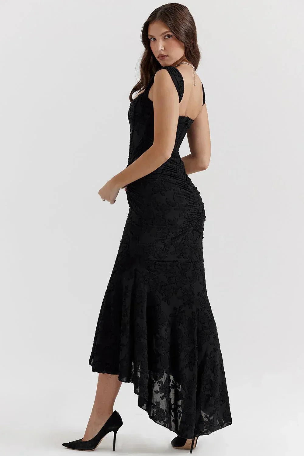 Valenzora | Vintage-Blumenkleid mit eingearbeiteten Korsettstäben und Falten. Perfekt für besondere Anlässe.