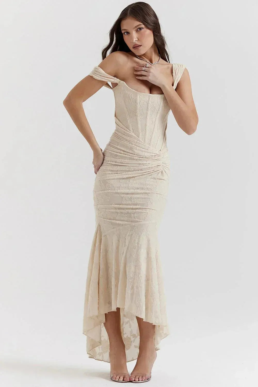 Valenzora | Vintage-Blumenkleid mit eingearbeiteten Korsettstäben und Falten. Perfekt für besondere Anlässe.