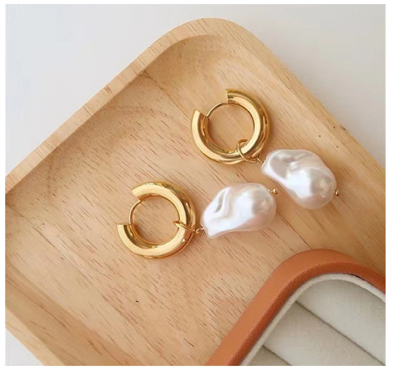 Valenzora | Baroque pearl earrings